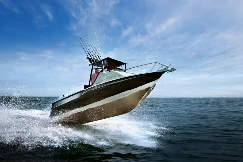 Budget pour un bateau à moteur