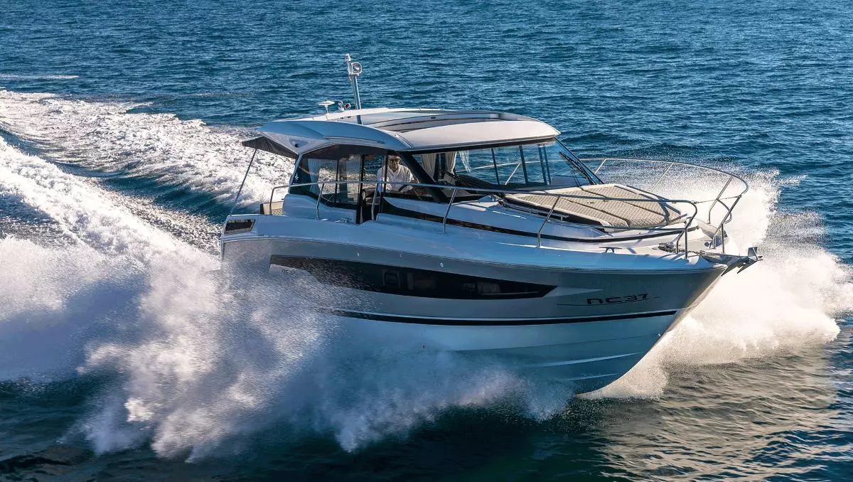 Croisière en bateau à moteur