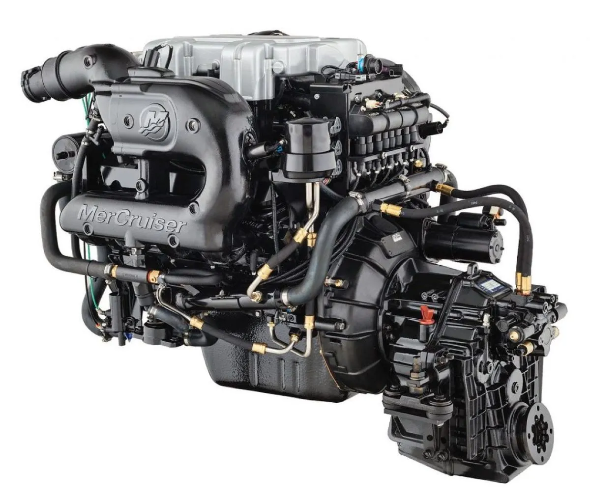 Moteur de bateau in-bord essence