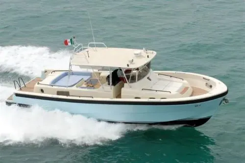 Toit rigide de bateau "Hard-Top" Toit rigide de bateau "Hard-Top"
